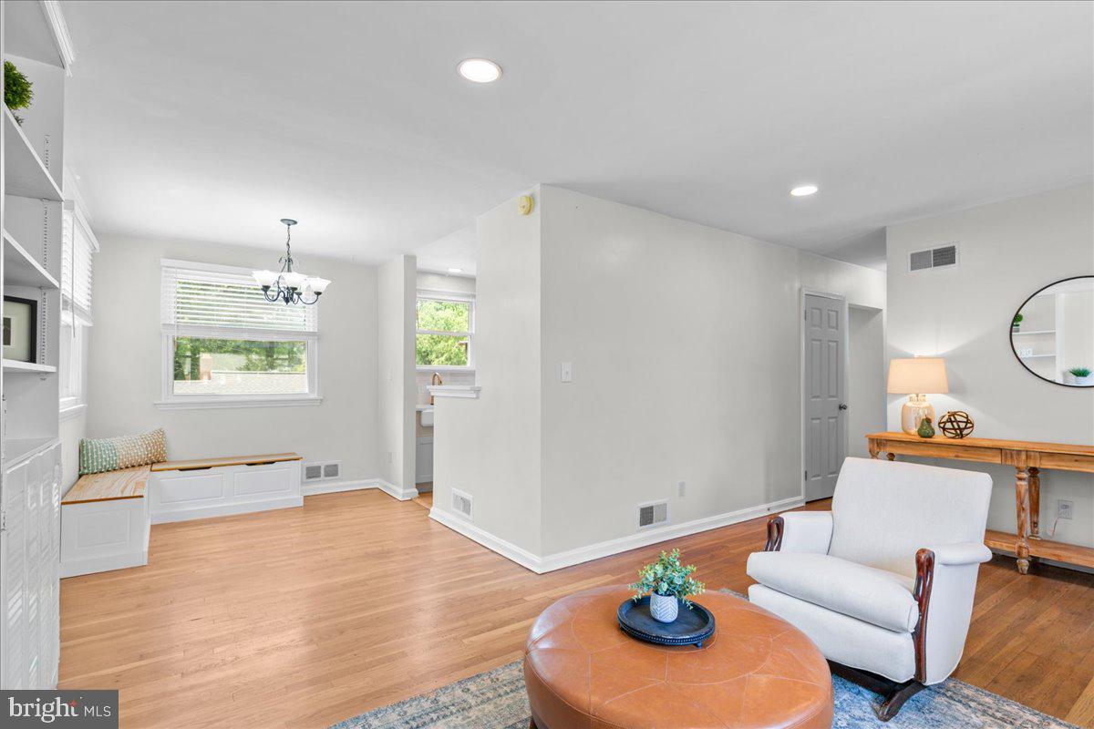 COLUMBIA PINES - Residential