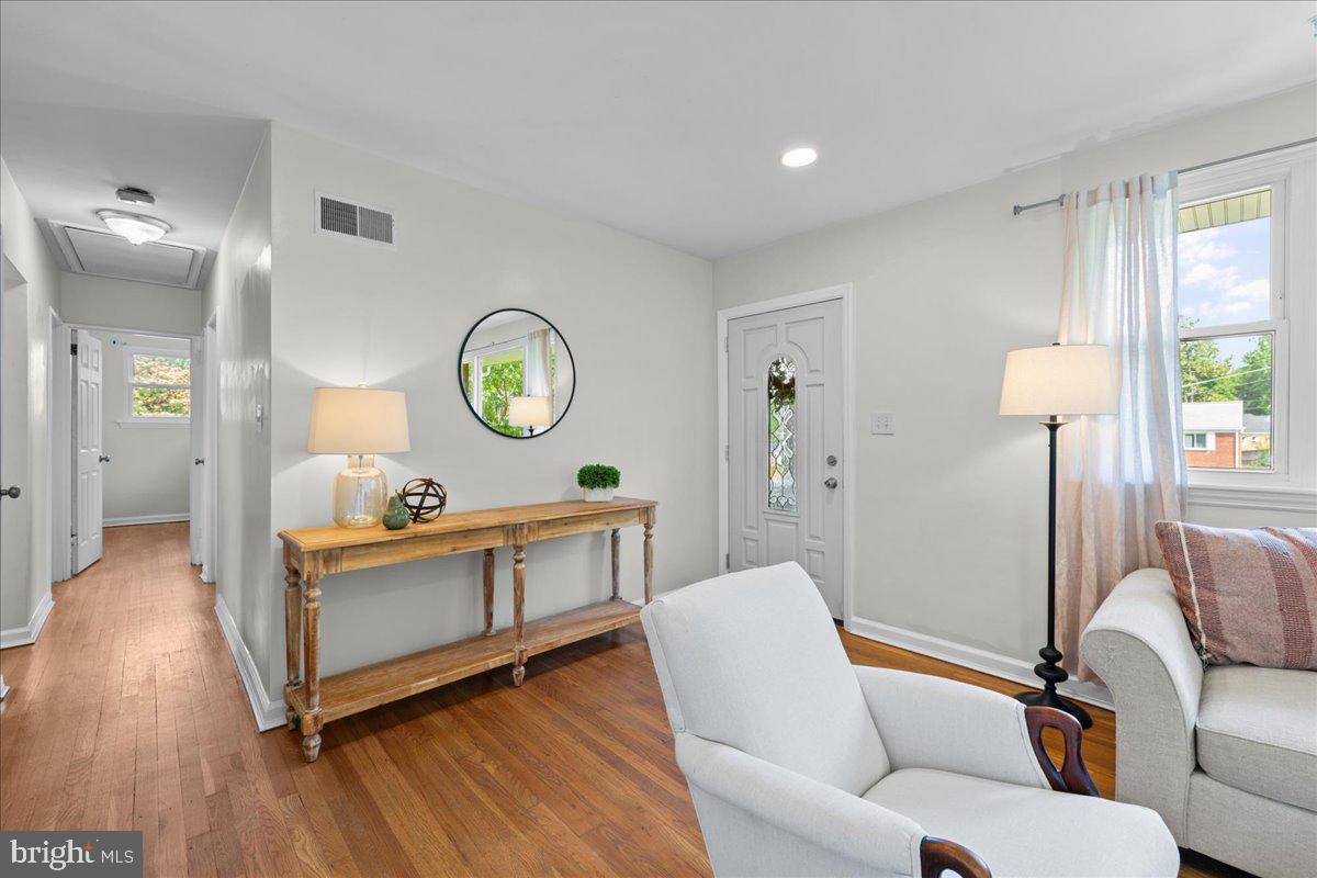 COLUMBIA PINES - Residential