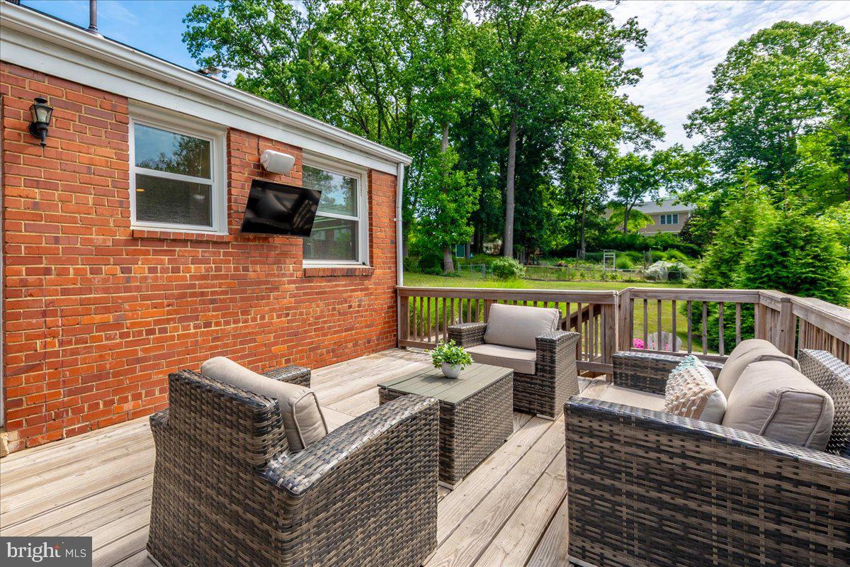 COLUMBIA PINES - Residential