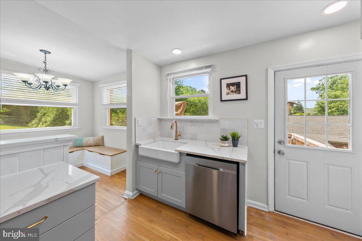 COLUMBIA PINES - Residential