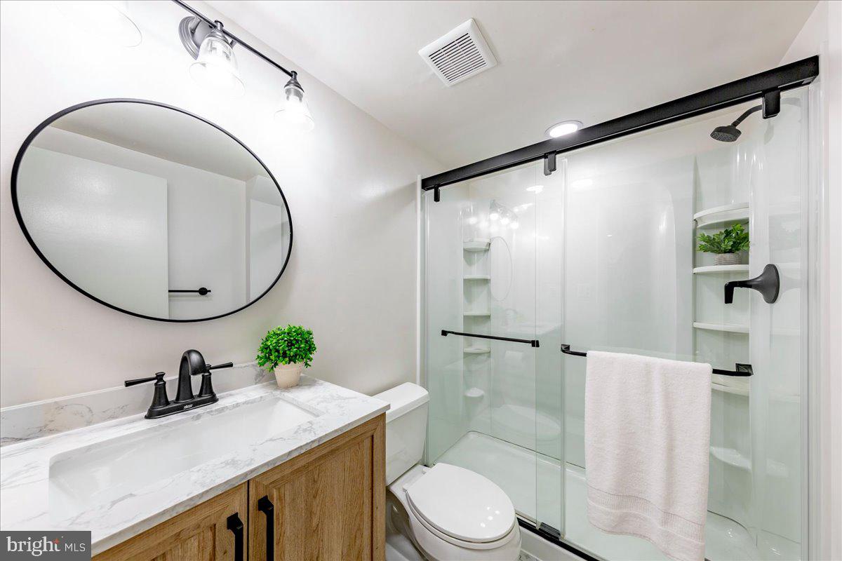COLUMBIA PINES - Residential