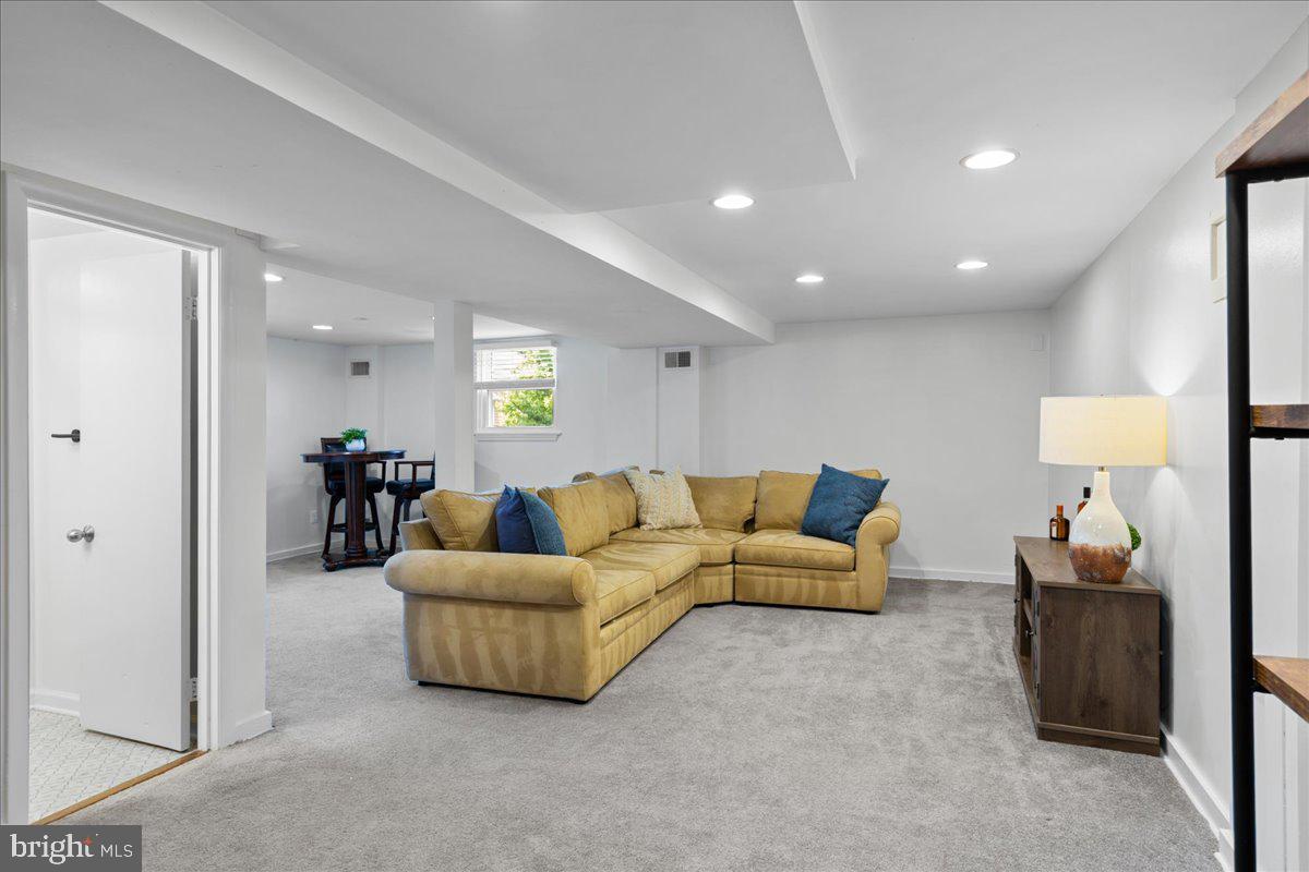 COLUMBIA PINES - Residential