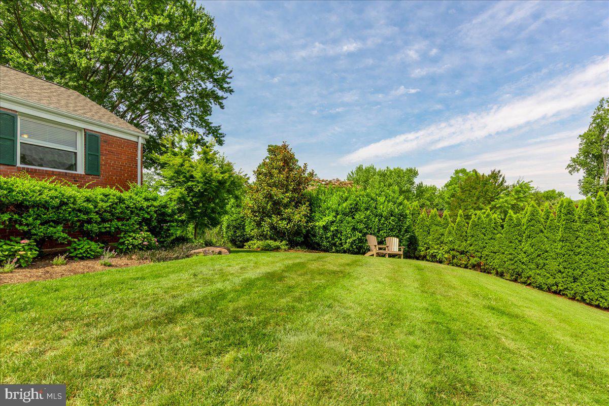 COLUMBIA PINES - Residential