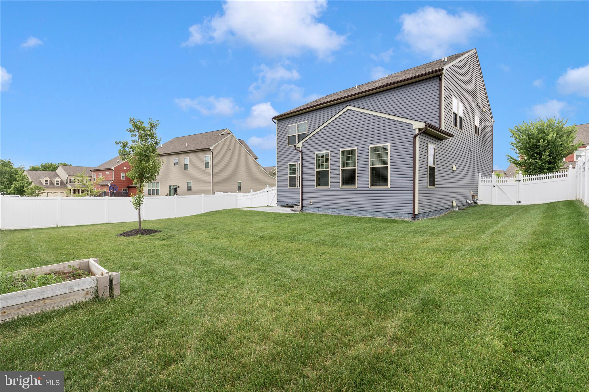 TUSCARORA CREEK - Residential