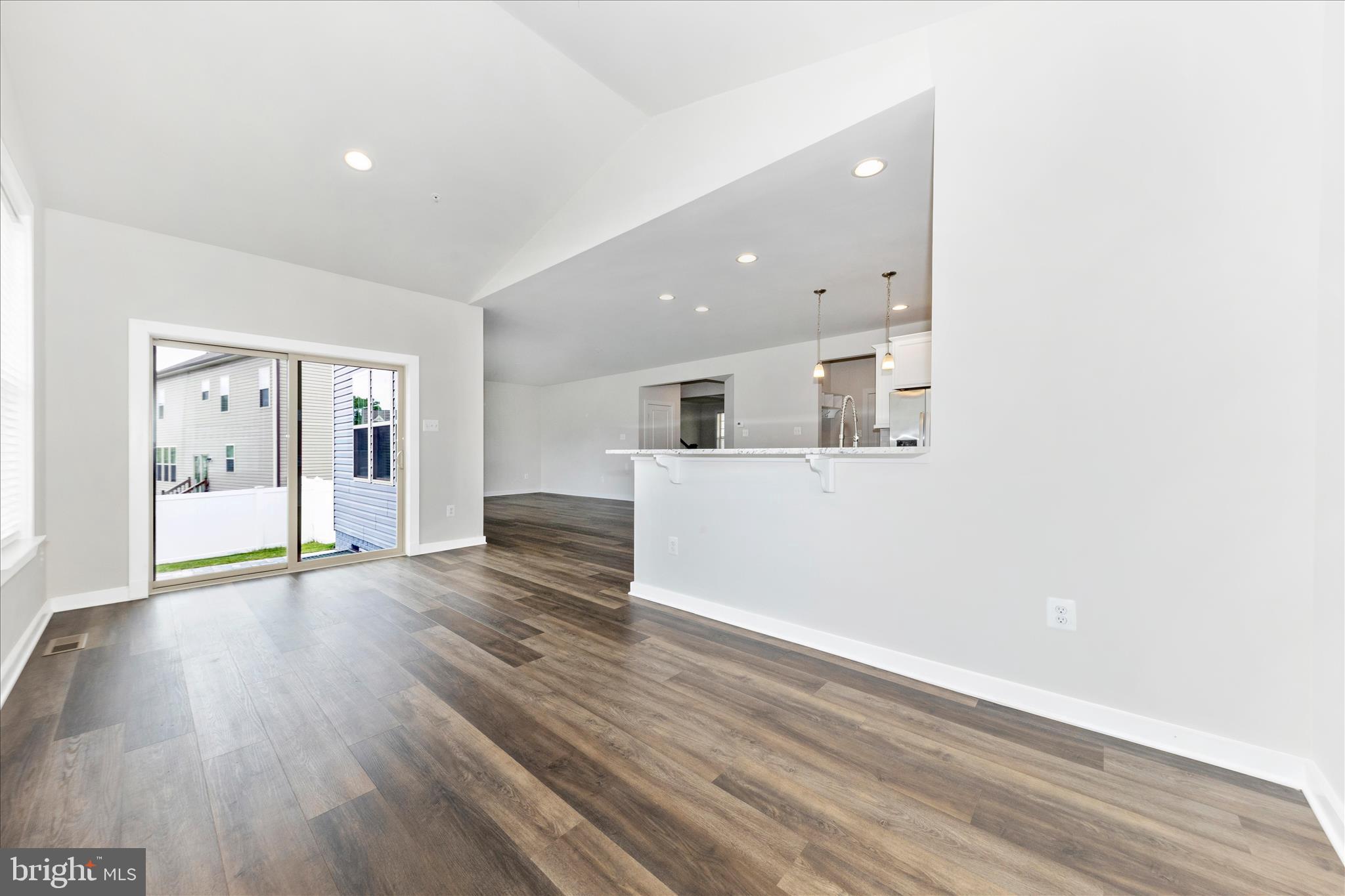 TUSCARORA CREEK - Residential