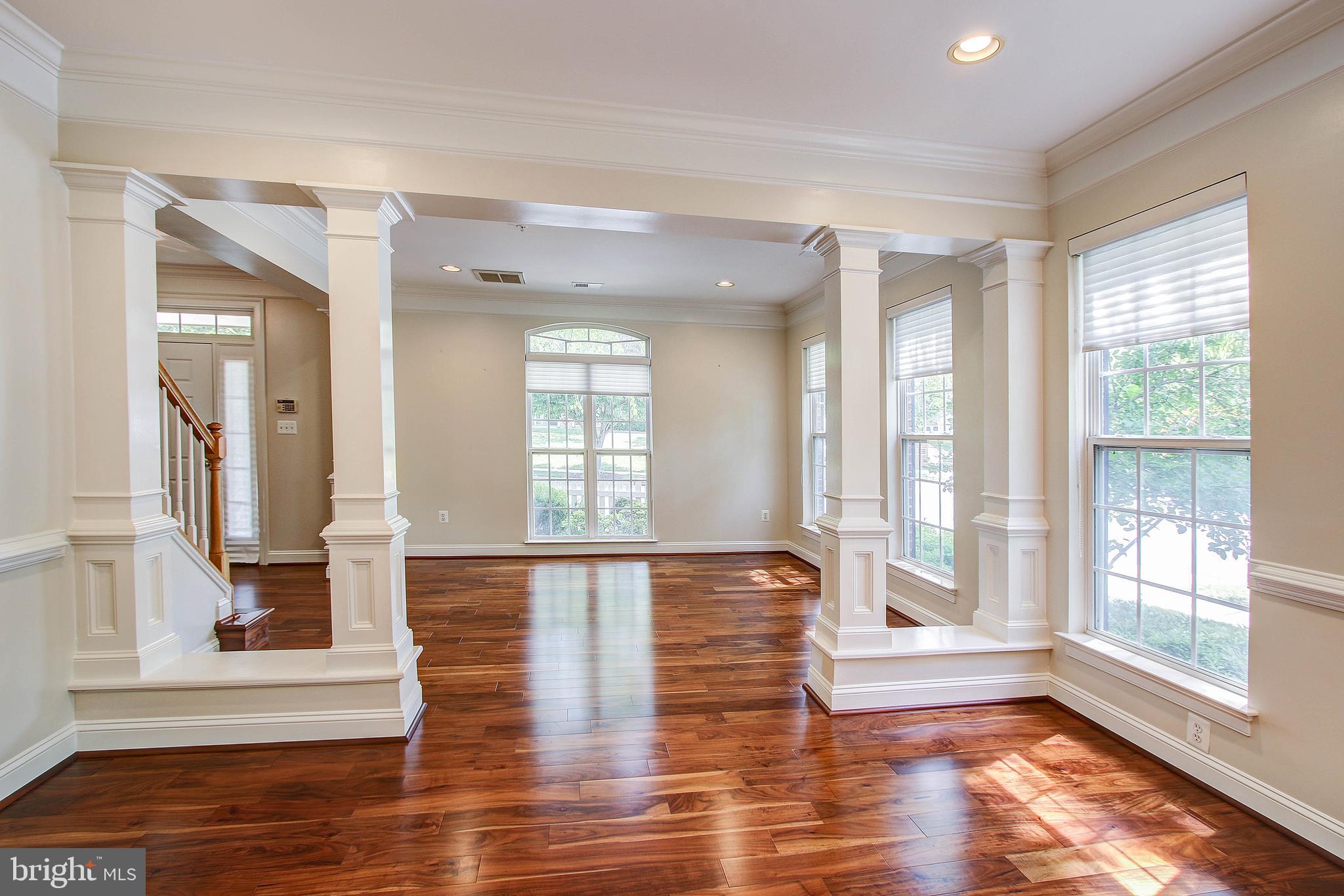 KING FARM WATKINS POND - Residential
