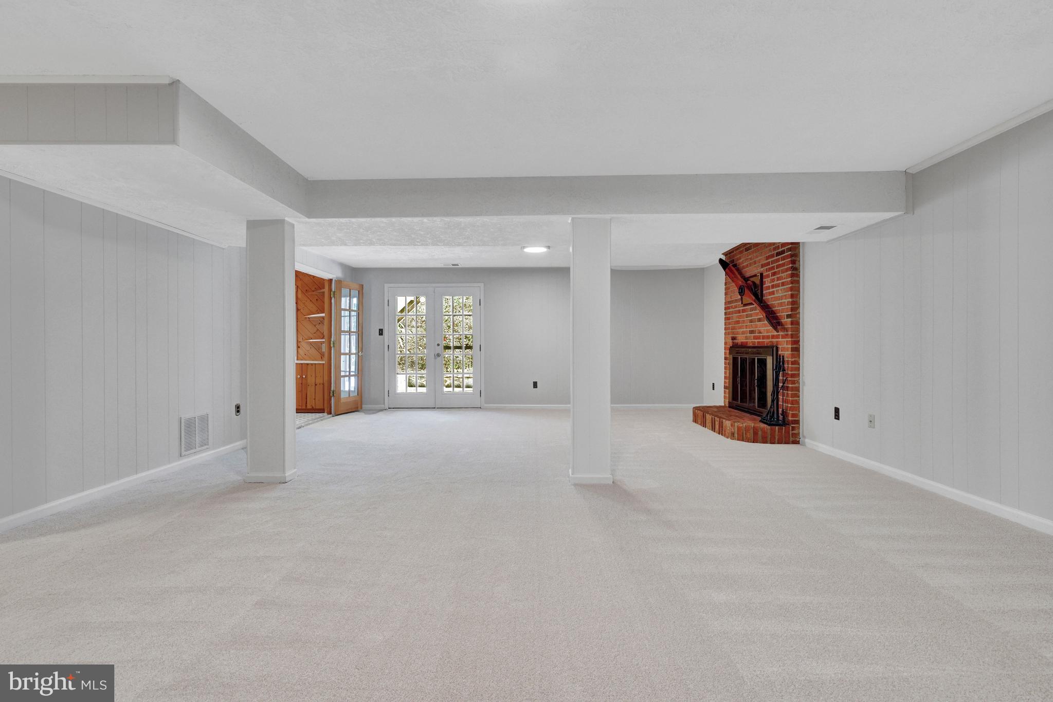 LANGLEY OAKS - Residential