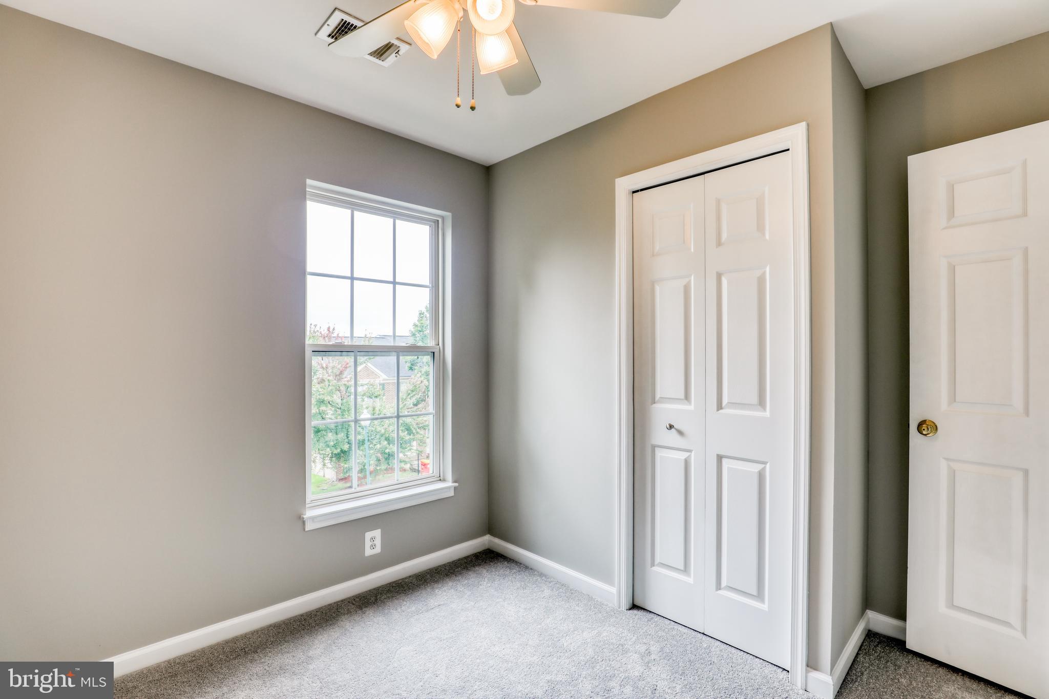 LAKELAND PLACE - Residential