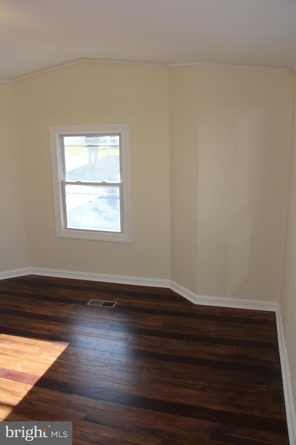 MILLTOWN - Residential