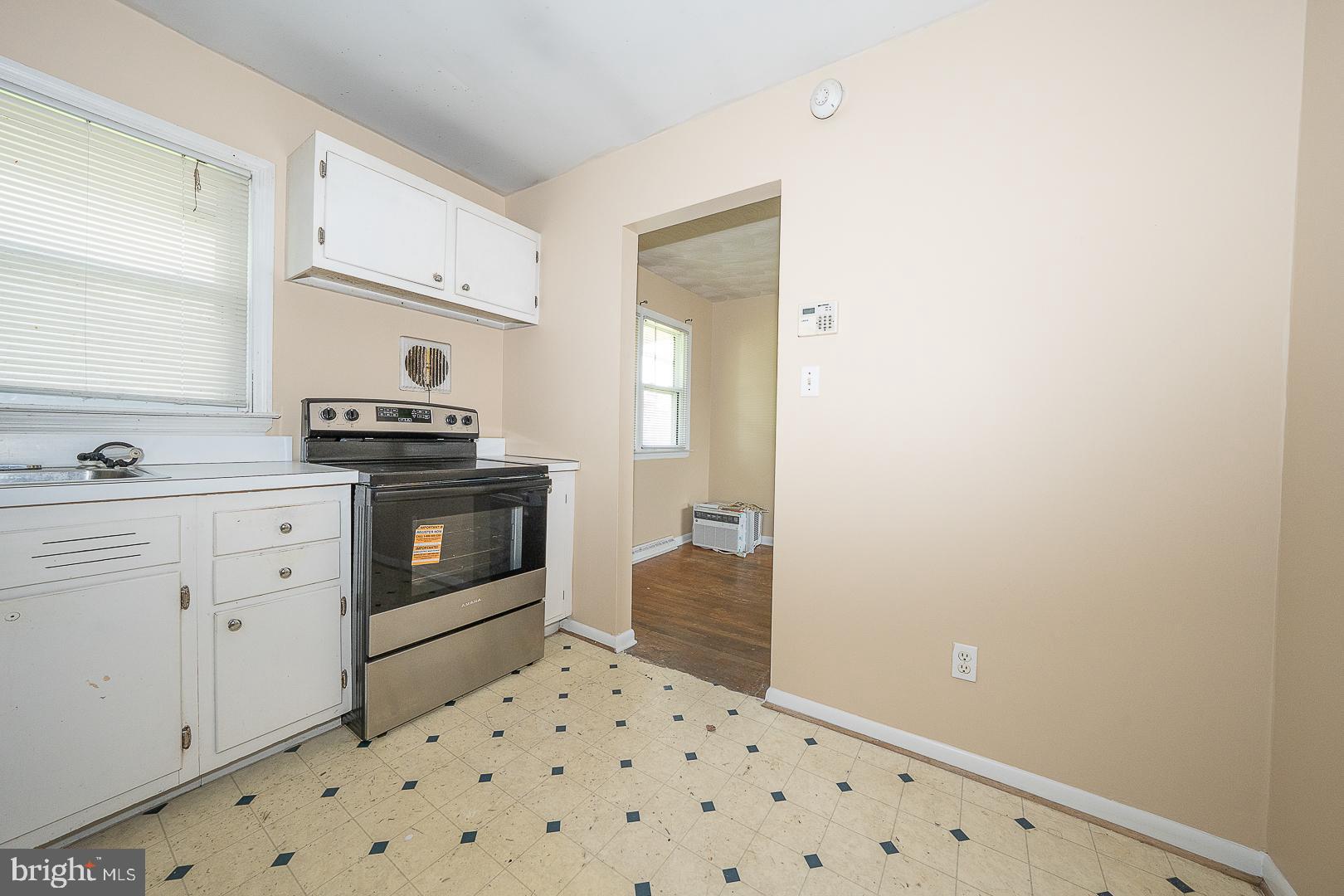 OAK HILL - Residential