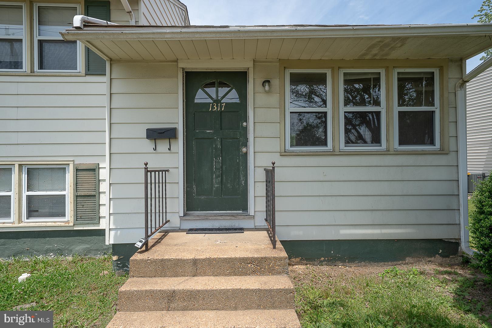 OAK HILL - Residential