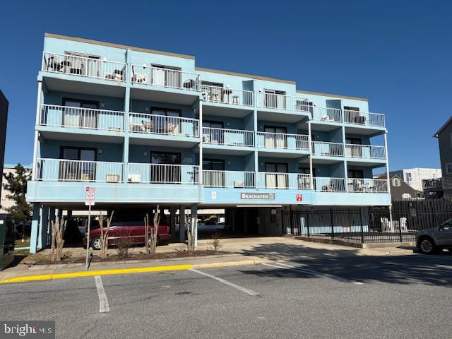This one-bedroom, one-bathroom ocean block condo offers a view of the ocean from the balcony. The property is perfectly situated just steps from the beach and directly across from the convention center, providing easy access to excellent entertainment. Building amenities include an outdoor pool, perfect for relaxing after a day at the beach. Also end unit.