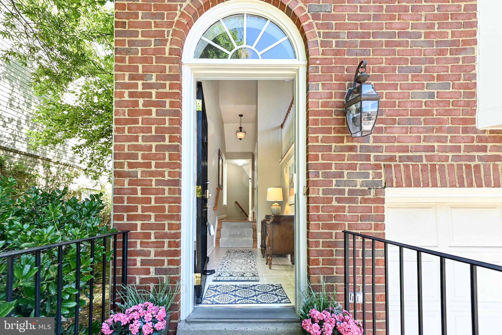 LANSDOWNE ON THE POTOMAC - Residential