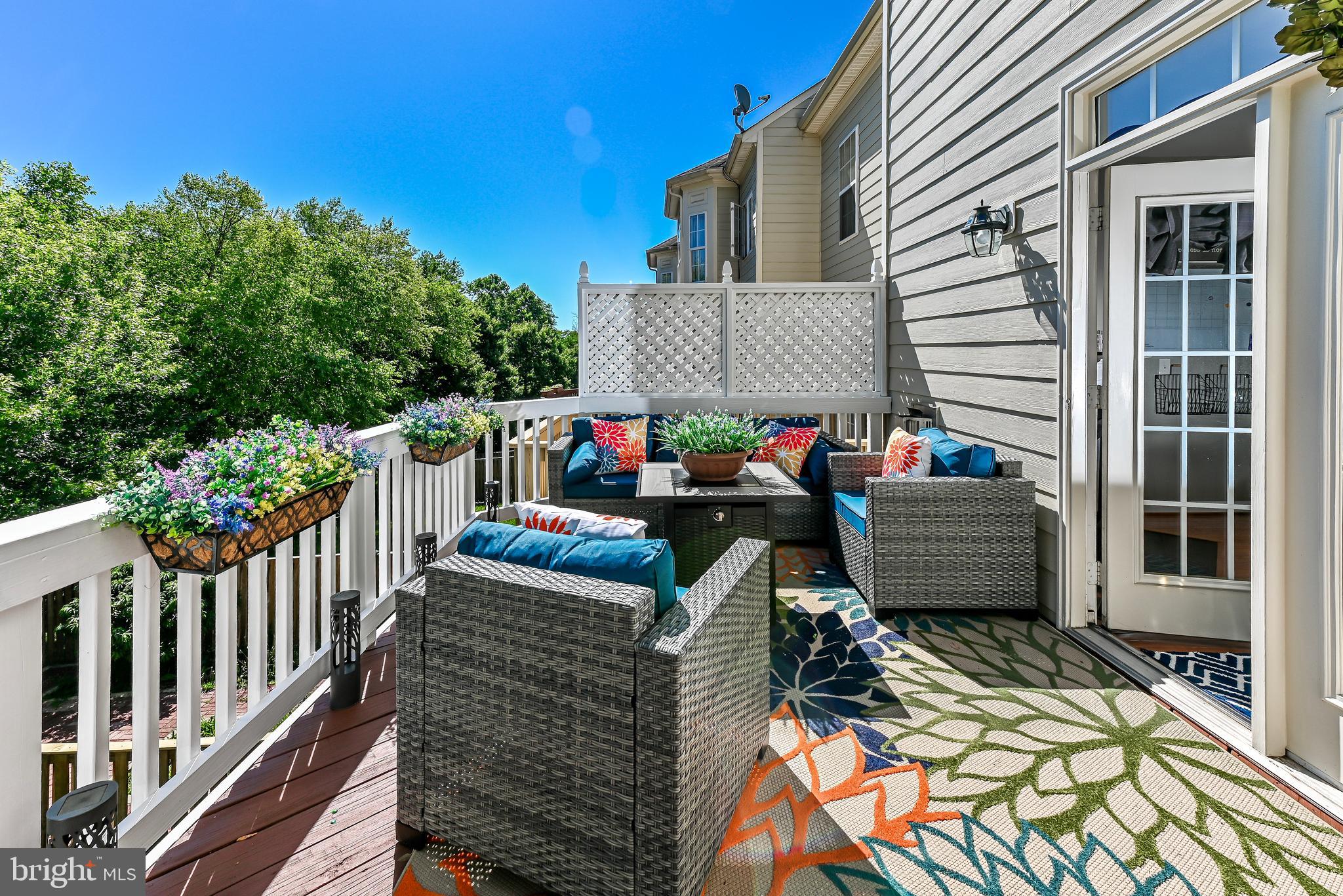 LANSDOWNE ON THE POTOMAC - Residential