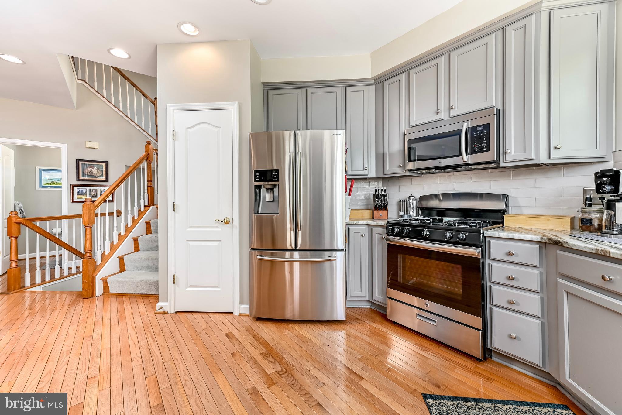LANSDOWNE ON THE POTOMAC - Residential