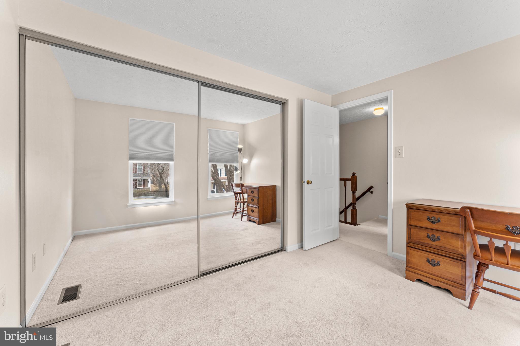 MONTCLAIR - Residential