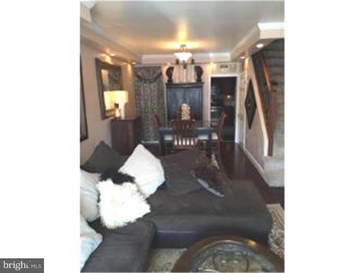 PORT RICHMOND - Residential