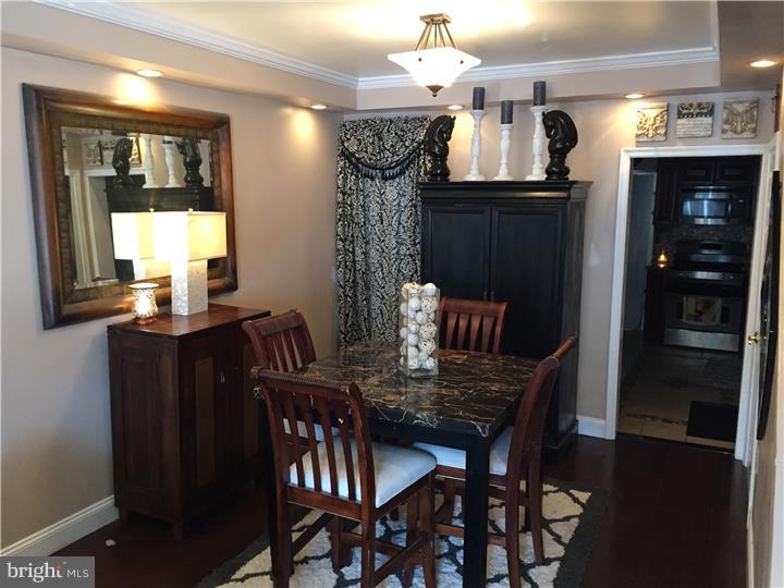 PORT RICHMOND - Residential