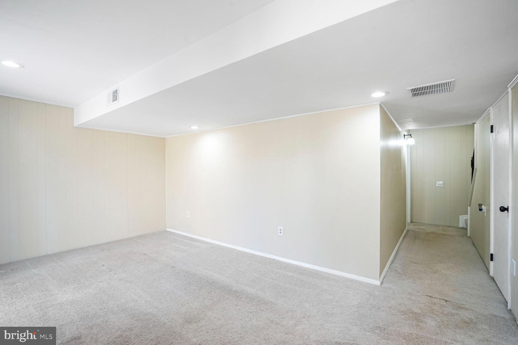 BURKE CENTRE - Residential