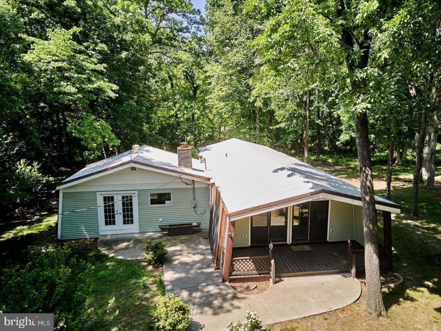 LAKE HERITAGE - Residential