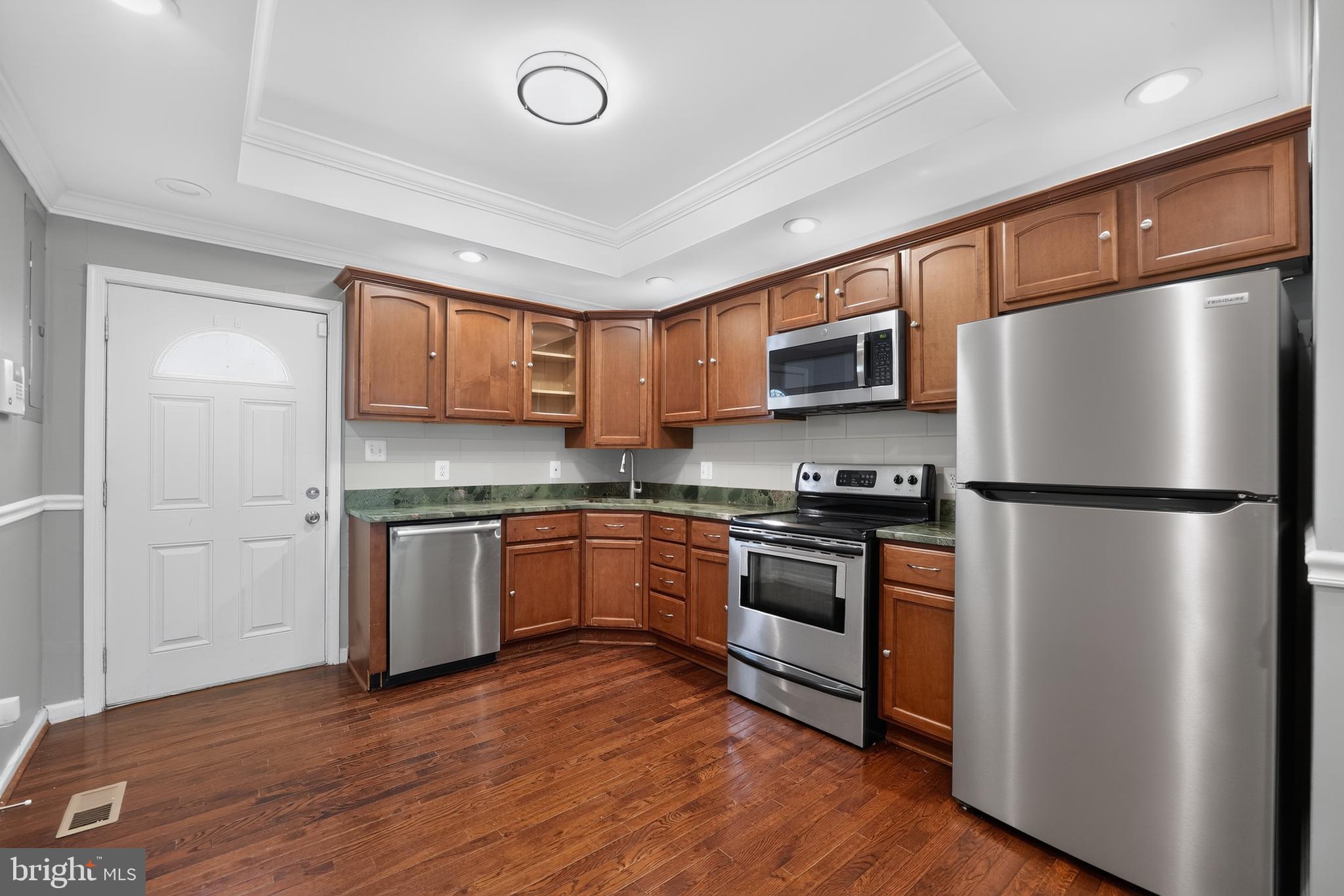 WASHINGTON VILLAGE - Residential