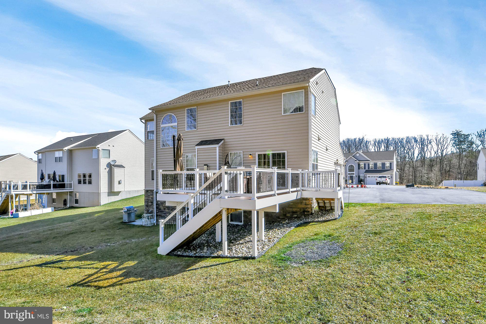 LEELAND WOODS - Residential
