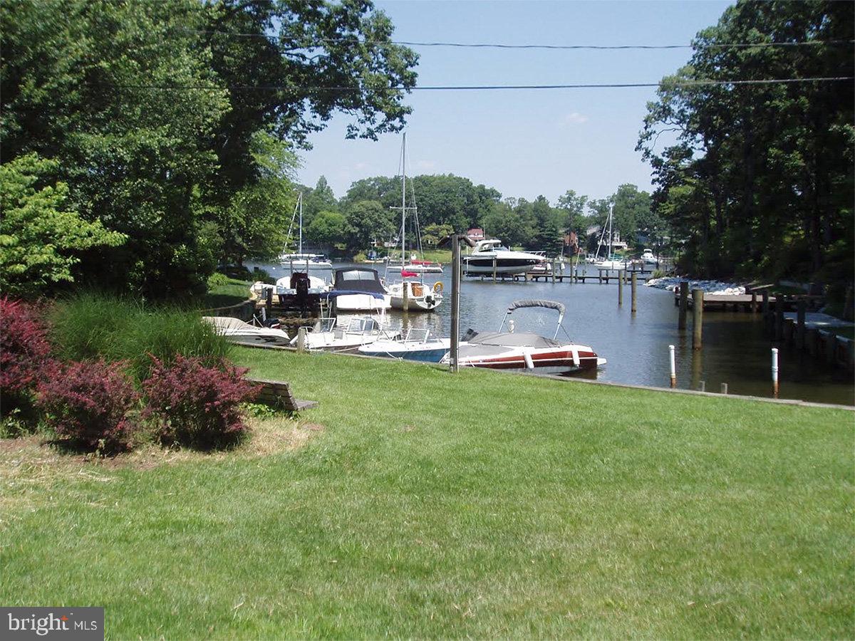FAIR OAKS ON THE MAGOTHY - Residential