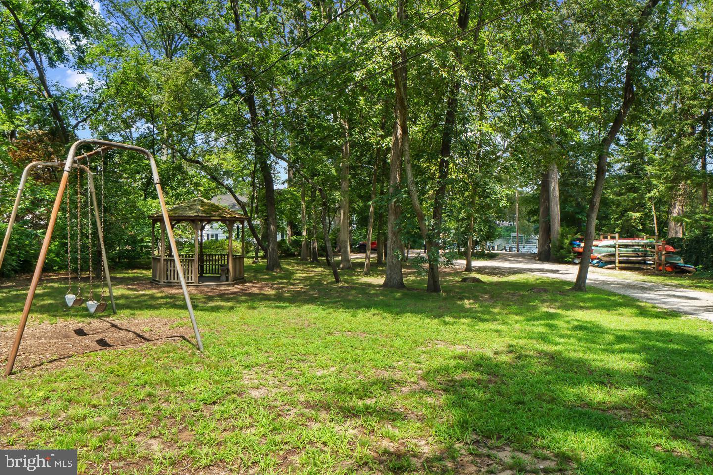 FAIR OAKS ON THE MAGOTHY - Residential