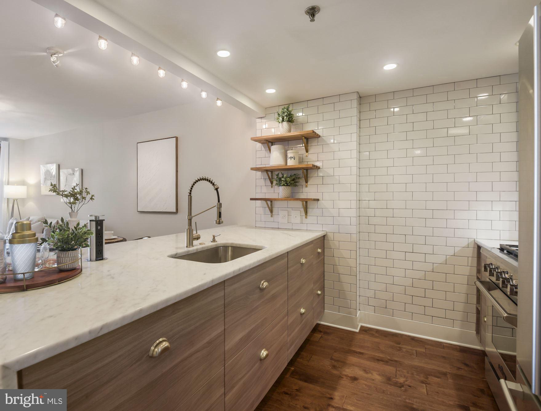 THE CHRISTOPHER - Residential