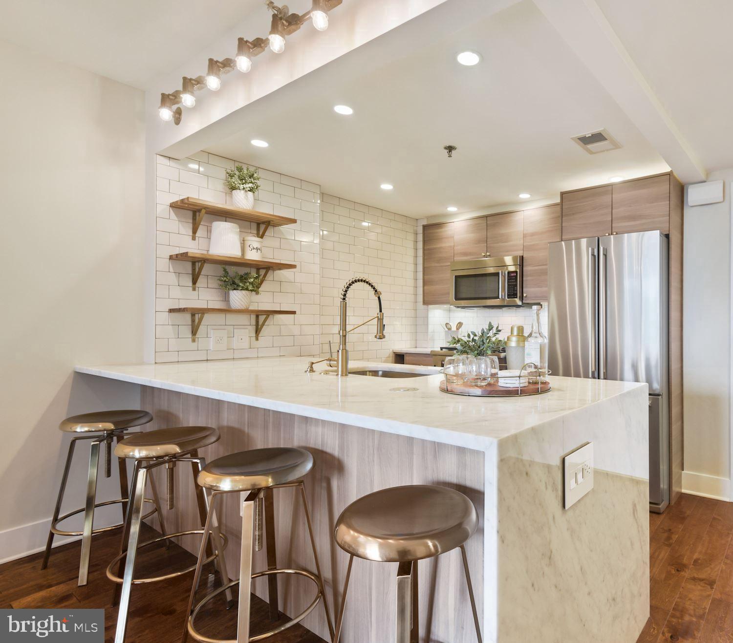 THE CHRISTOPHER - Residential