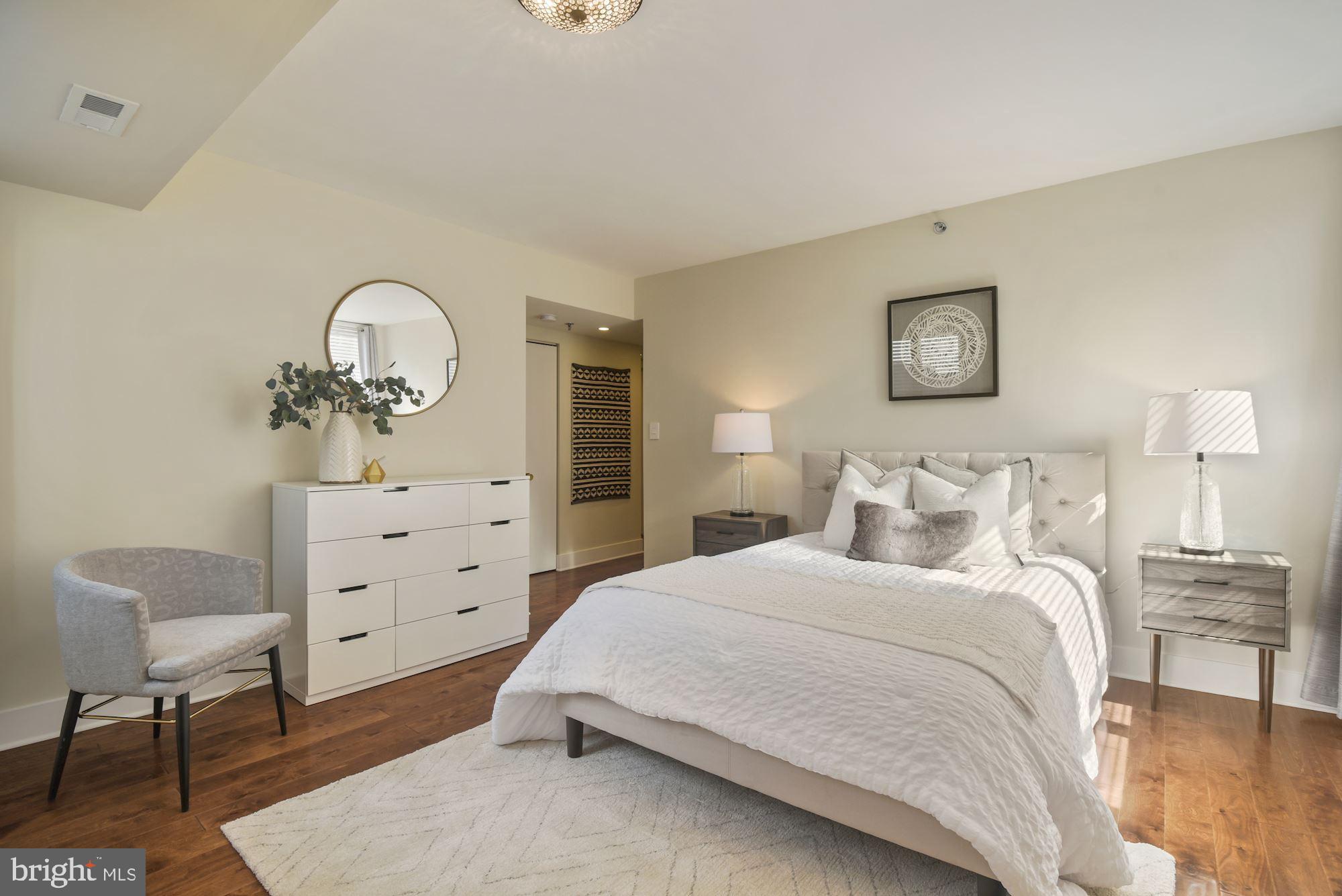 THE CHRISTOPHER - Residential