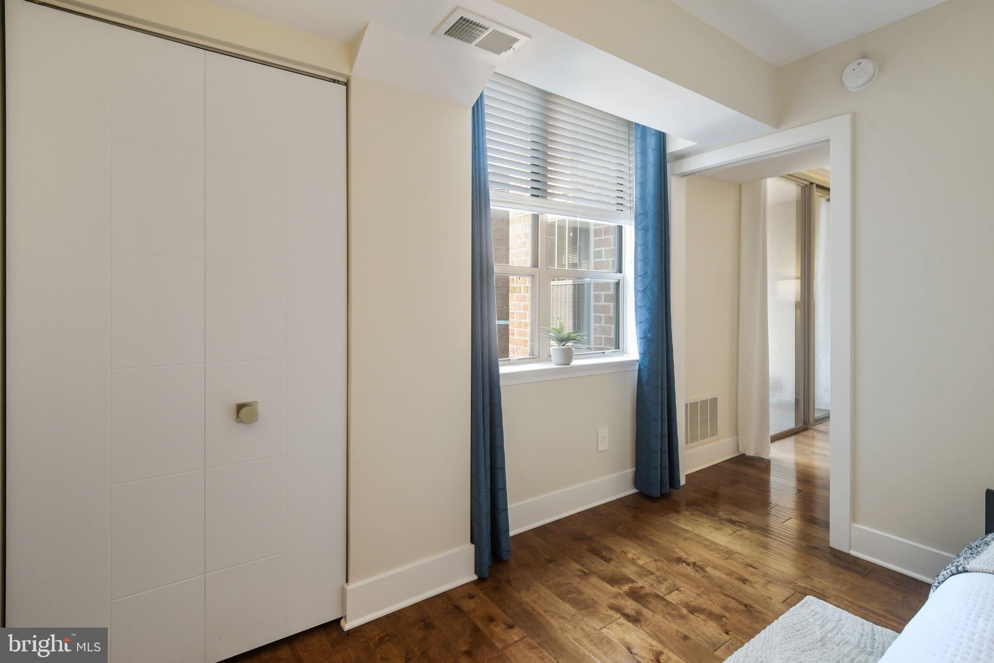 THE CHRISTOPHER - Residential