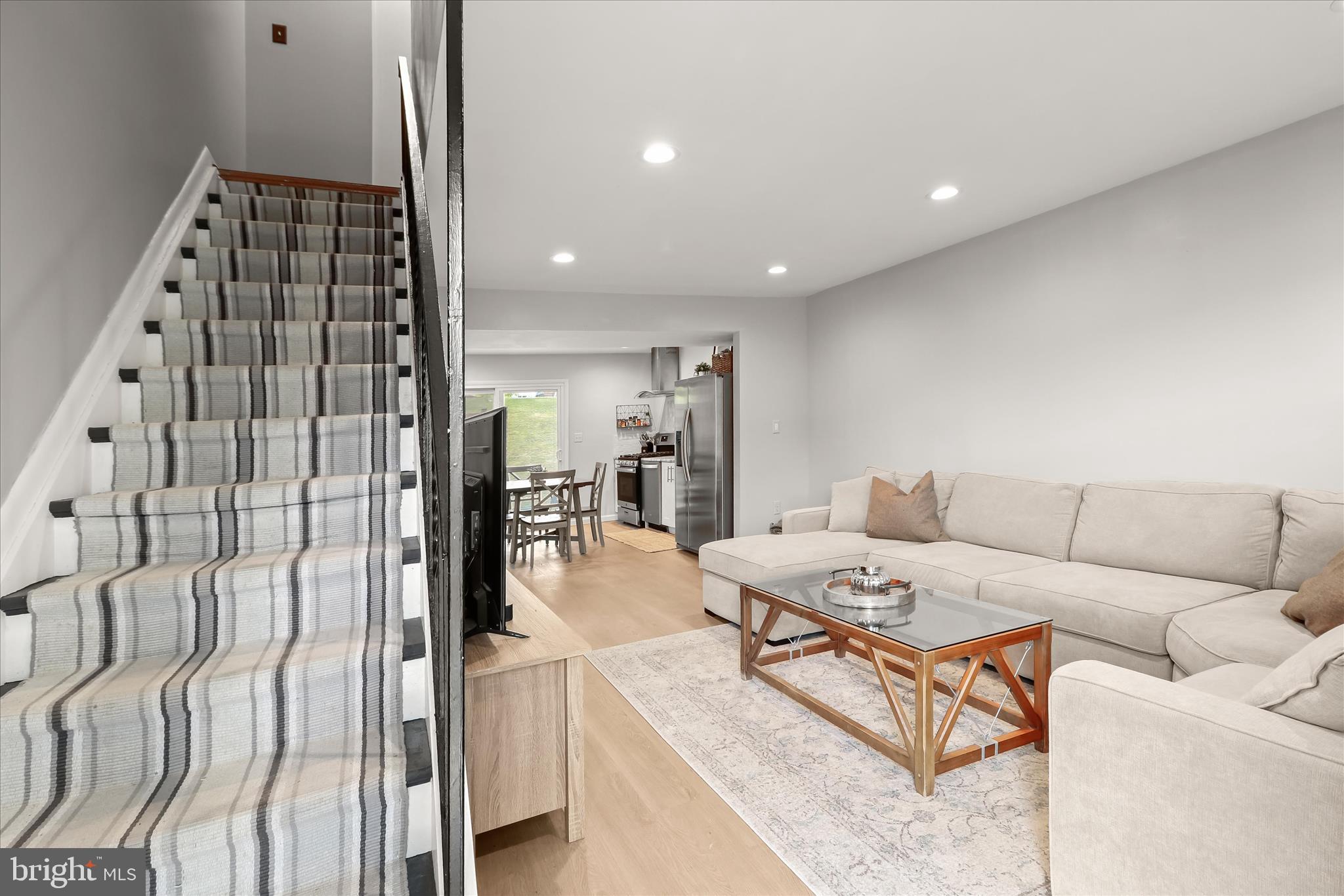 SUSSEX SQUARE CONDO - Residential