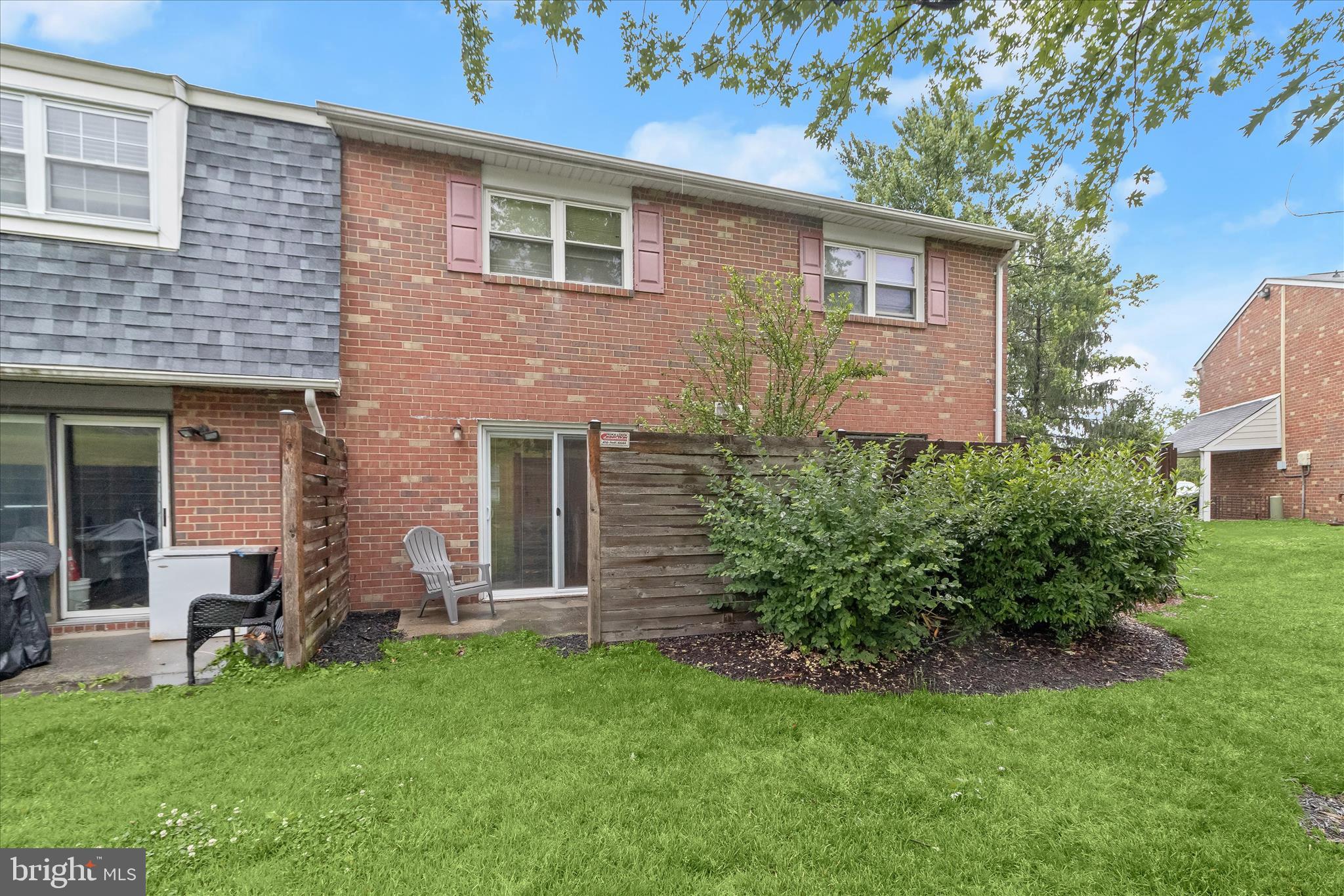 SUSSEX SQUARE CONDO - Residential
