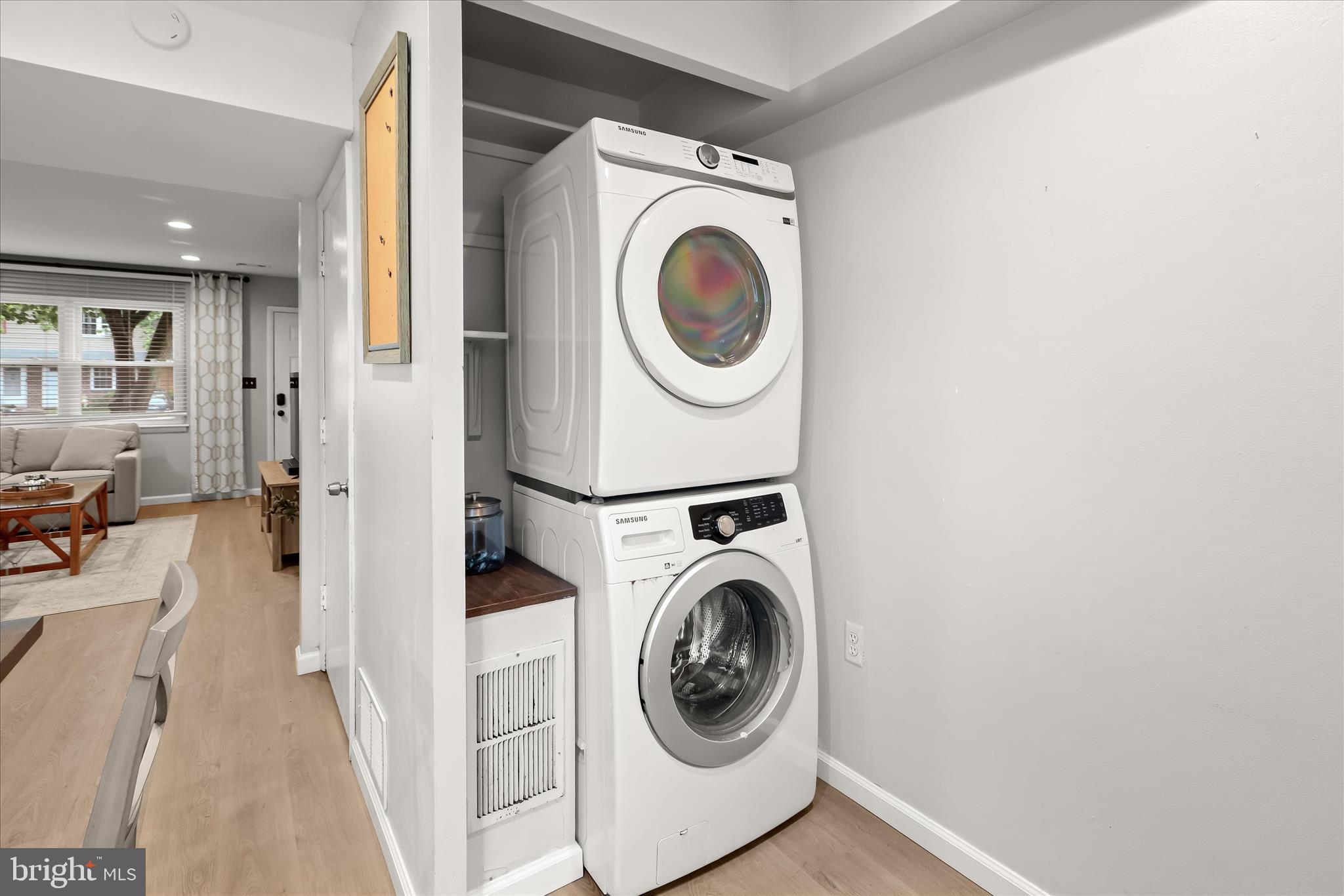 SUSSEX SQUARE CONDO - Residential