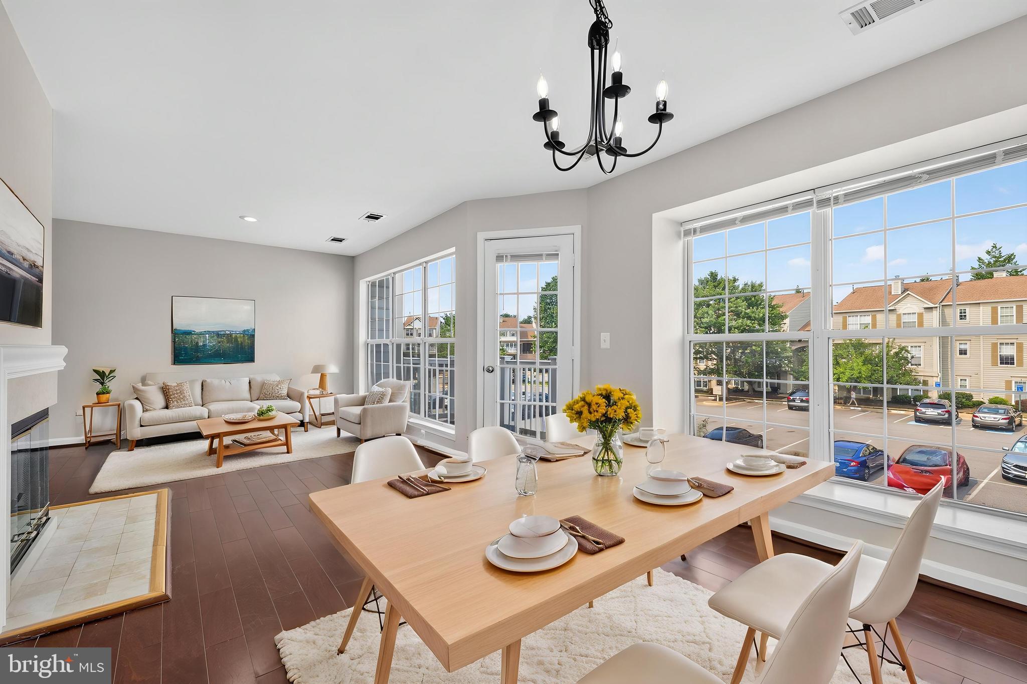 GUNSTON CORNER - Residential