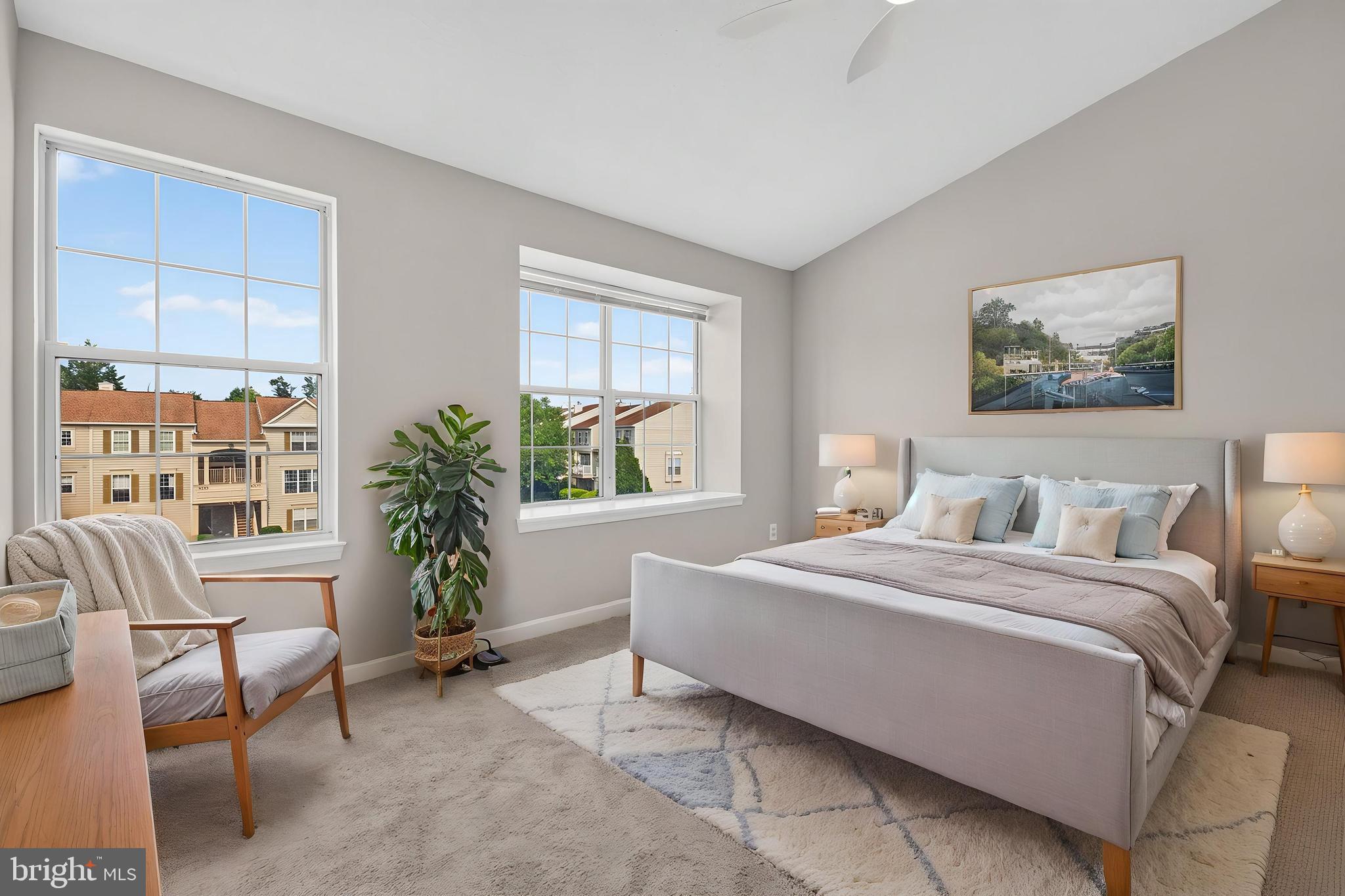 GUNSTON CORNER - Residential