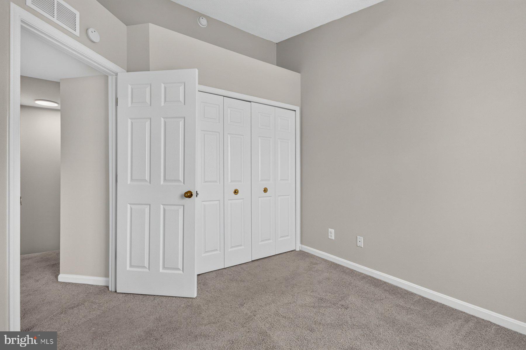 GUNSTON CORNER - Residential