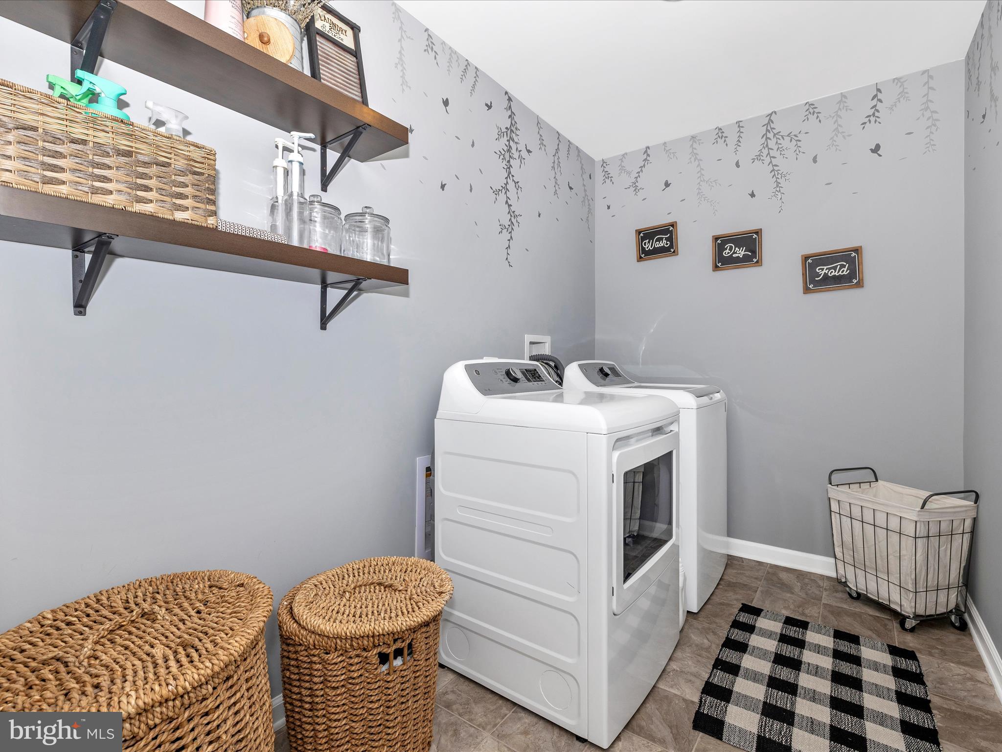 TALLYN RIDGE - Residential