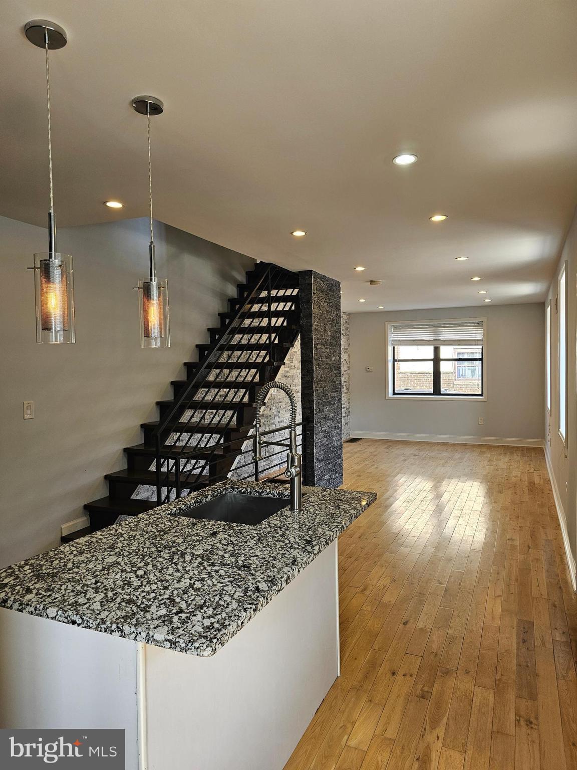 POINT BREEZE - Residential