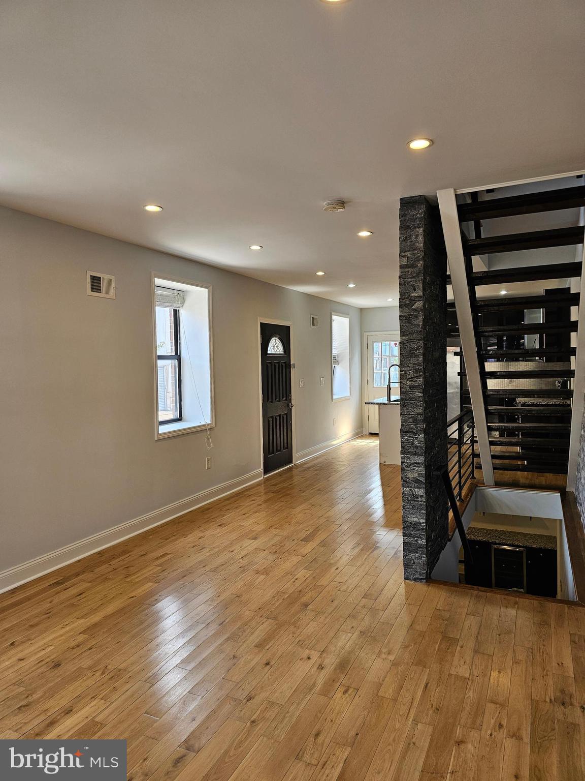 POINT BREEZE - Residential