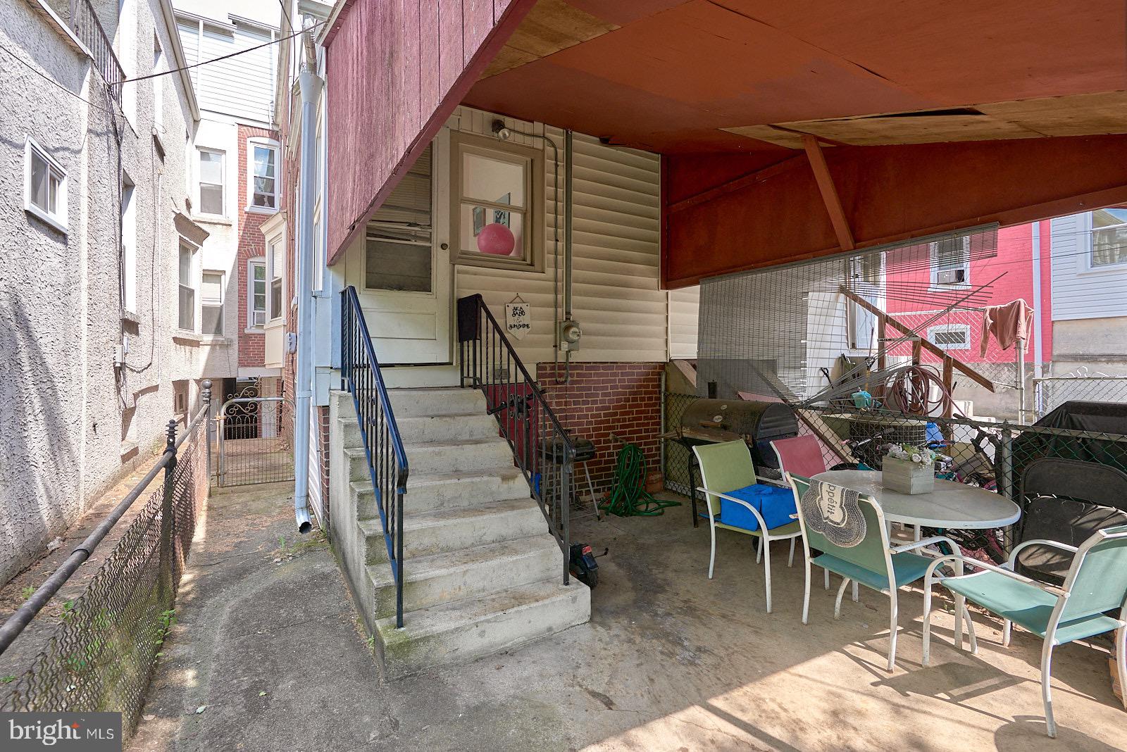 WEST READING - Residential