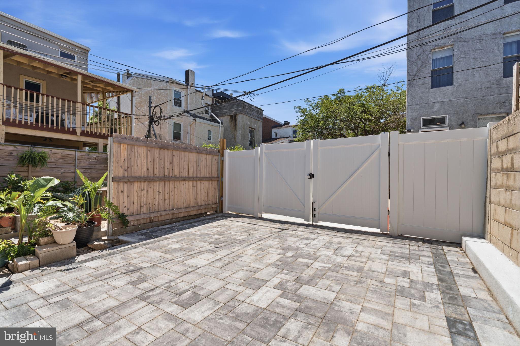 OLDE KENSINGTON - Residential