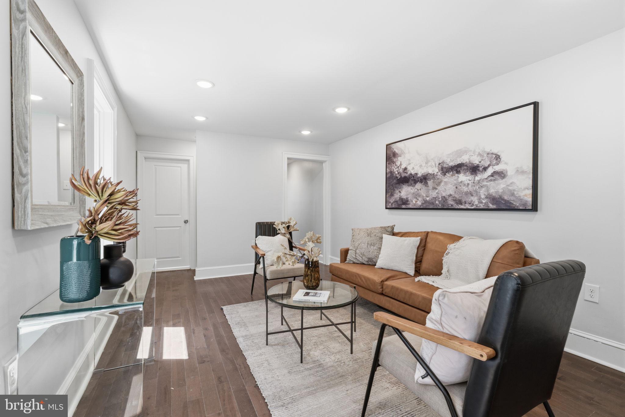 OLDE KENSINGTON - Residential
