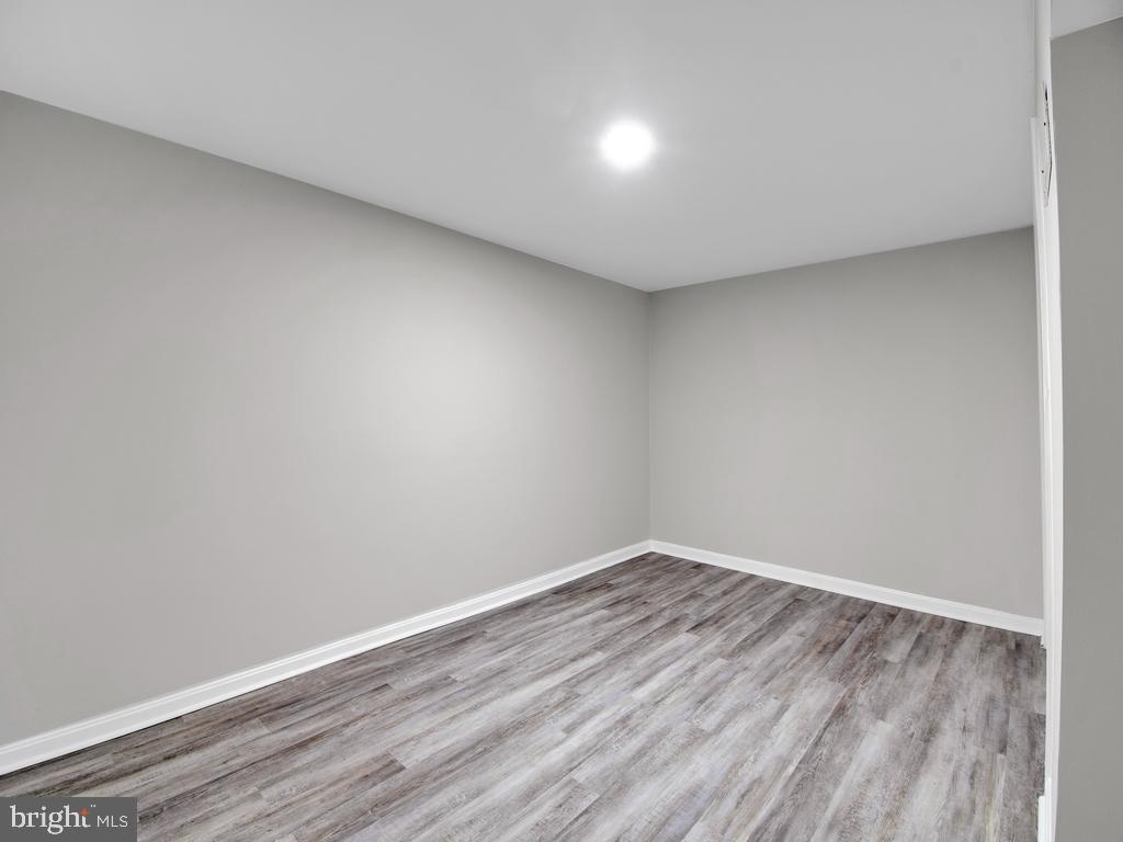 STRAWBRIDGE ESTATES - Residential