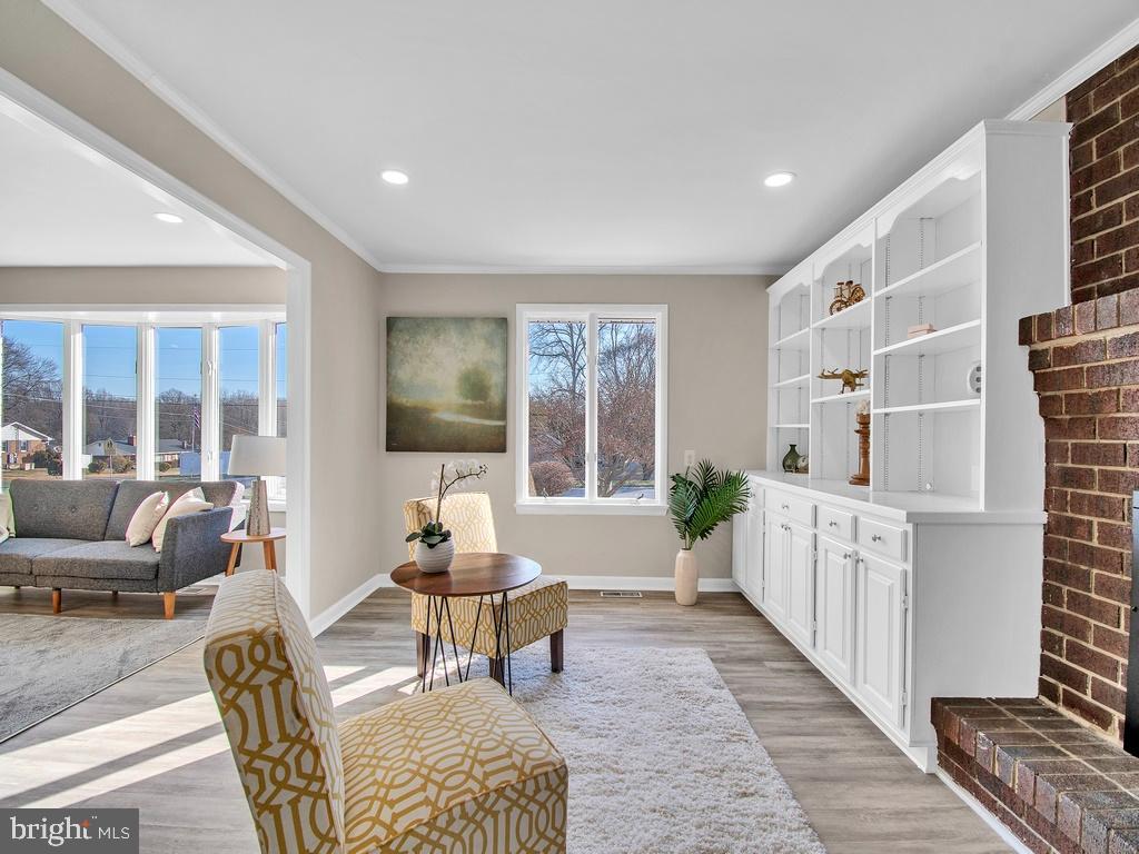 STRAWBRIDGE ESTATES - Residential