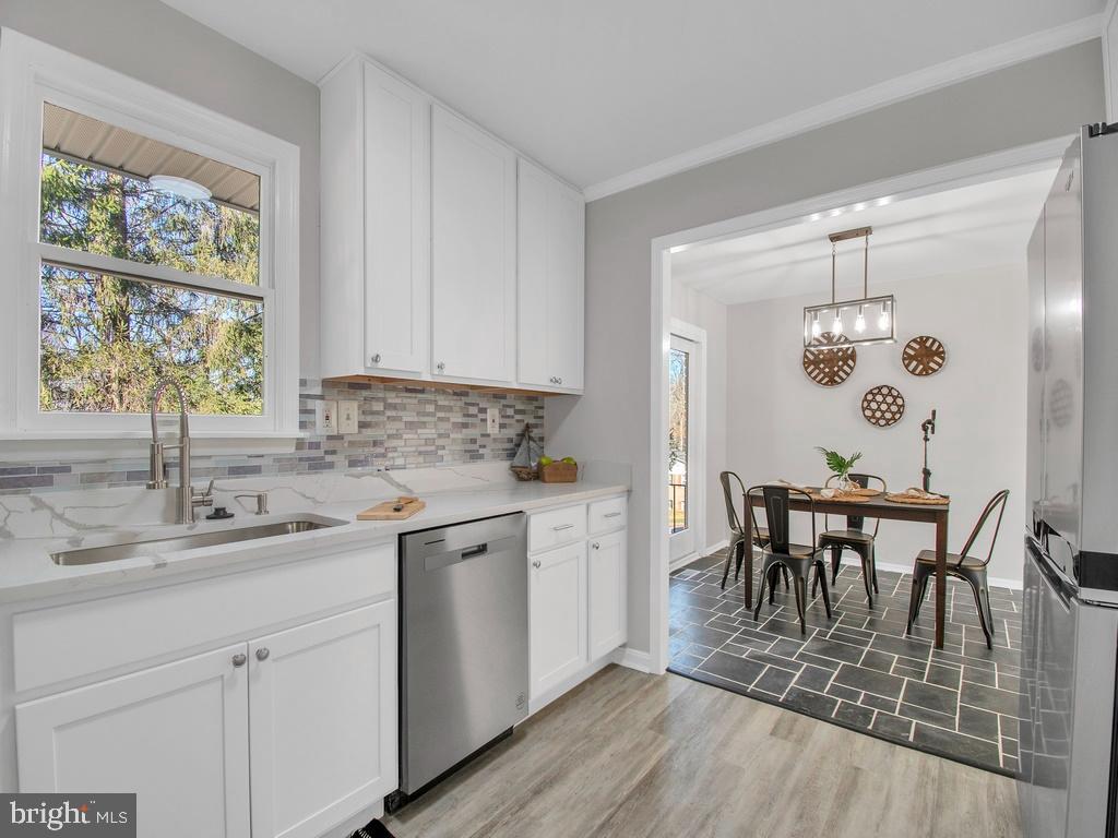 STRAWBRIDGE ESTATES - Residential