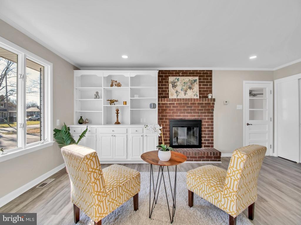 STRAWBRIDGE ESTATES - Residential