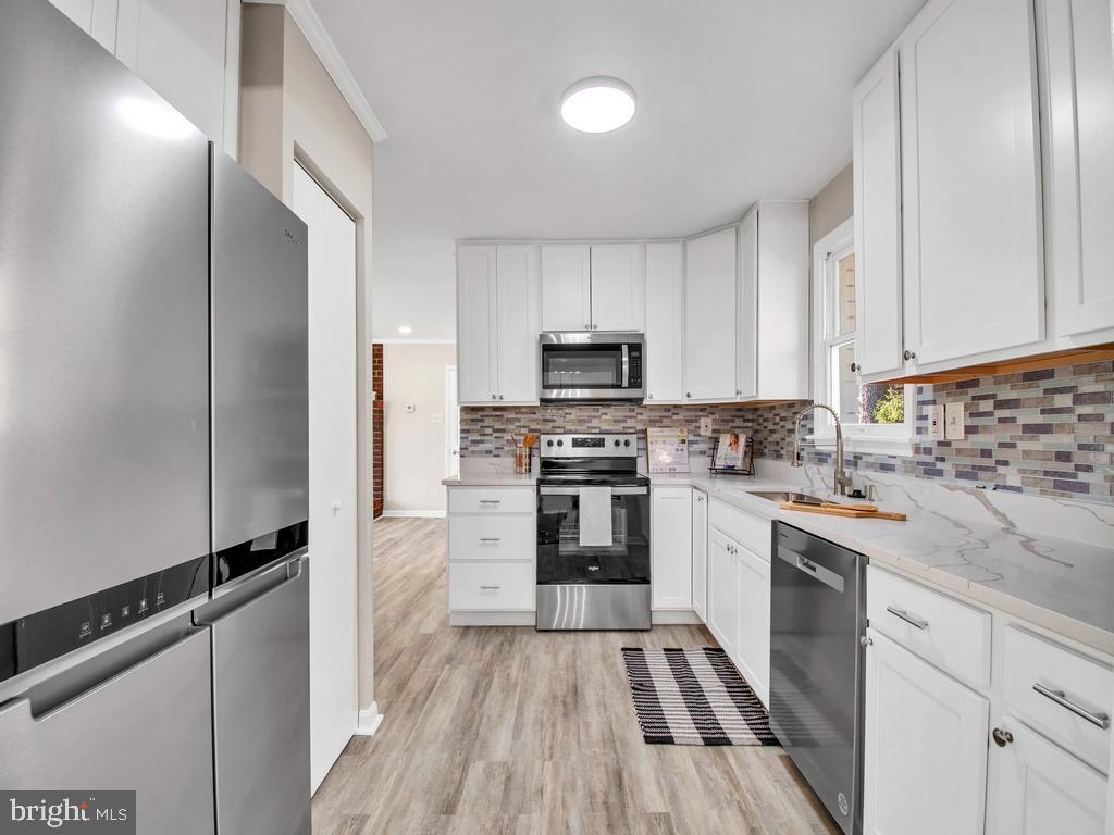 STRAWBRIDGE ESTATES - Residential
