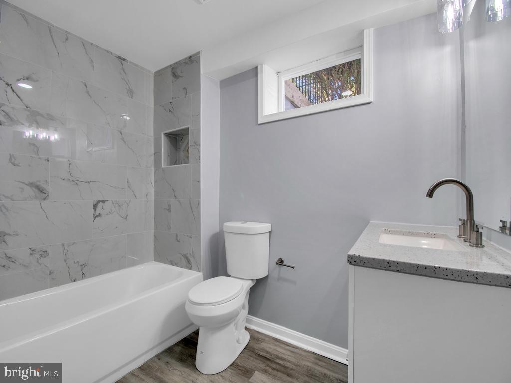 STRAWBRIDGE ESTATES - Residential